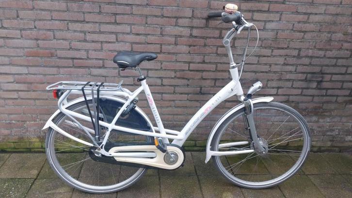 Batavus mambo, Fietsen en Brommers, Fietsen | Dames | Damesfietsen, Zo goed als nieuw, Batavus, Versnellingen, 53 tot 56 cm, Ophalen