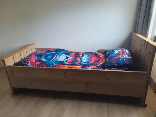 Leuk stoer kinderbed / eenpersoonsbed, Kinderen en Baby's, Kinderkamer | Bedden, Gebruikt, 180 cm of meer, 85 tot 100 cm, Matras