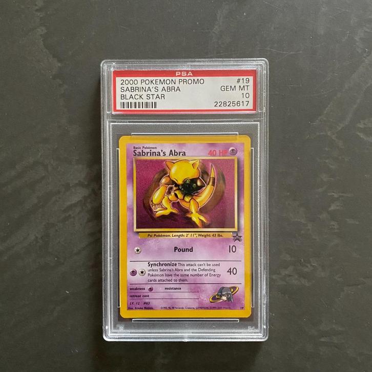 Pokemon #19 Sabrina's Abra Black Star Promo PSA 10, Hobby en Vrije tijd, Verzamelkaartspellen | Pokémon, Nieuw, Ophalen of Verzenden