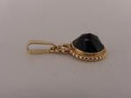Gouden hanger met granaat                                 G6, Gebruikt, Overige voorstellingen, ., Ophalen of Verzenden