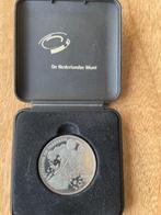 Officiële Efteling Penning 45 Jaar (1997) in Cassette, Ophalen of Verzenden, Zo goed als nieuw, Overige typen