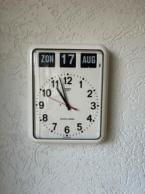Twemco Quartz Automatic Calendar Klok Volkalender Wandklok, Huis en Inrichting, Woonaccessoires | Klokken, Zo goed als nieuw, Ophalen of Verzenden
