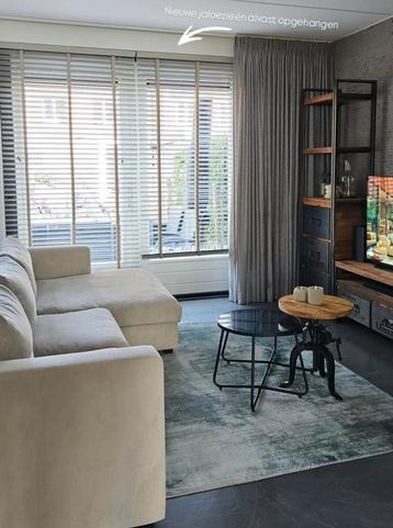 2x Houten Jaloezieën KARWEI Leem 120x220cm ZGAN beschikbaar voor biedingen