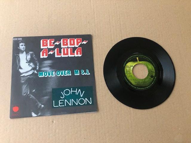 John Lennon Be-Bob--a-Lula Vinyl single Beatles Apple label, Cd's en Dvd's, Vinyl Singles, Zo goed als nieuw, Single, Pop, 7 inch