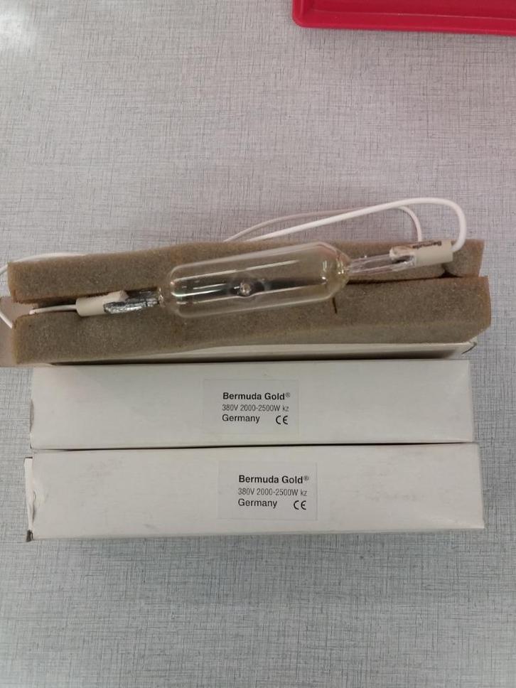 gezichtbruiners nieuw in verpakking, Witgoed en Apparatuur, Zonnebanken en Gezichtsbruiners, Nieuw, Gezichtsbruiner, 15 lampen of meer