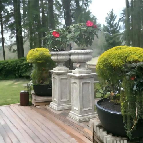 Alternatief voor gietijzer - betonnen bloempotten op sokkel, Tuin en Terras, Tuinhaarden, Nieuw, Ophalen