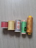 Nieuw 5 stuks Klosjes garen verschillende kleuren Tot.€2.00, Hobby en Vrije tijd, Naaien en Fournituren, Ophalen of Verzenden