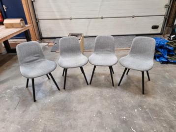 4 Grijze Eetkamerstoelen - Goede Staat! beschikbaar voor biedingen
