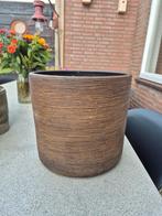 Bruine bloempot 24cm, Tuin en Terras, Ophalen, Gebruikt, Rond, Binnen