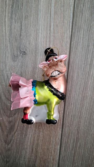 Kerstballen  beschikbaar voor biedingen