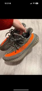 YEEZY BOOST 350 V2, Kleding | Heren, Schoenen, Ophalen of Verzenden, Nieuw