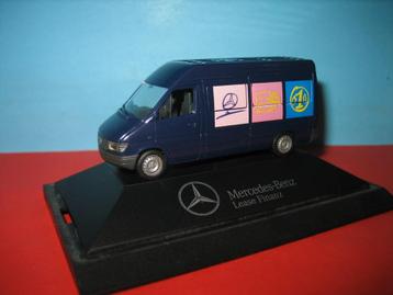 Transporter Lease-Finanz  MERCEDES  in POC-vitrine  Herpa beschikbaar voor biedingen