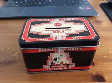 Douwe Egberts Waardepunten blikje met gleuf. 12 x 8 x 7 cm beschikbaar voor biedingen