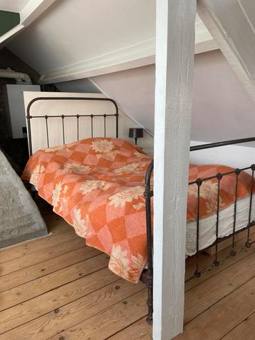 Franse ijzeren spijlen bed : twijfelaar beschikbaar voor biedingen