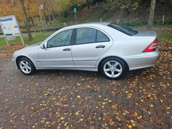 Mercedes C180 te koop, Auto's, Mercedes-Benz, Particulier, C-Klasse, Benzine, Euro 4, E, Sedan, Automaat, Origineel Nederlands