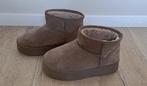 Heerlijk warme schoenen maat 37 soort uggs, Ophalen of Verzenden, Zo goed als nieuw, Zwart