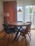 Rond eiken tafel, Ophalen, Zo goed als nieuw, Vijf personen of meer, 100 tot 150 cm