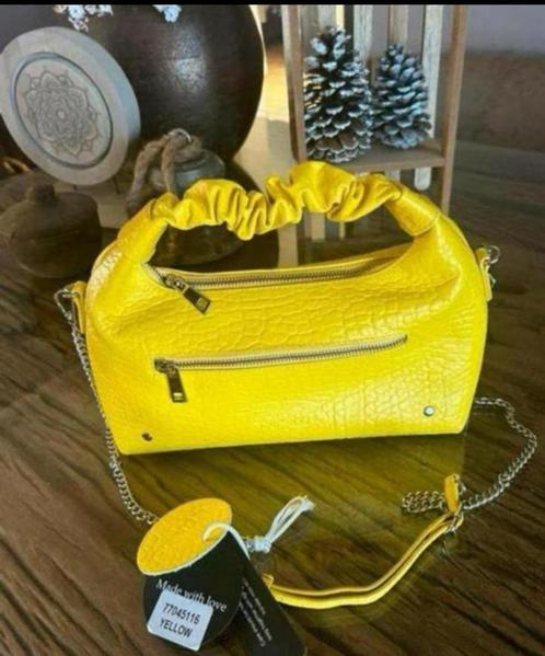 Nunoo Bag mooue gele leren handtas/crossbody tas NIEUW, Sieraden, Tassen en Uiterlijk, Tassen | Damestassen, Nieuw, Geel, Ophalen of Verzenden