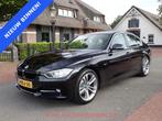 BMW 3-serie 320i SPORTLINE BIXENON/SPORTLEER/PROFNAVI, Auto's, BMW, Achterwielaandrijving, 4 cilinders, Zwart, Bedrijf