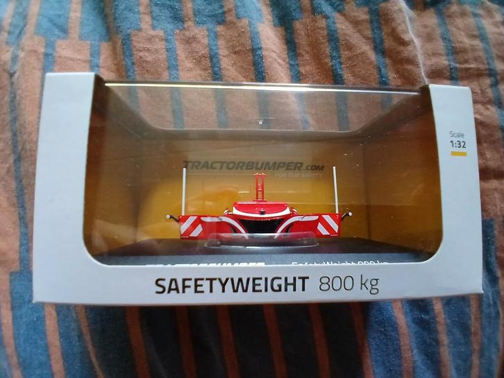 Universal Hobbies Tractorbumper 1:32, Hobby en Vrije tijd, Modelbouw | Auto's en Voertuigen, Nieuw, Overige typen, 1:32 tot 1:50