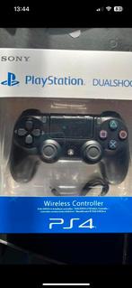 2 gloednieuwe PlayStation 4 controllers, ps4 console zwart, Spelcomputers en Games, Nieuw, Ophalen of Verzenden, PlayStation 4