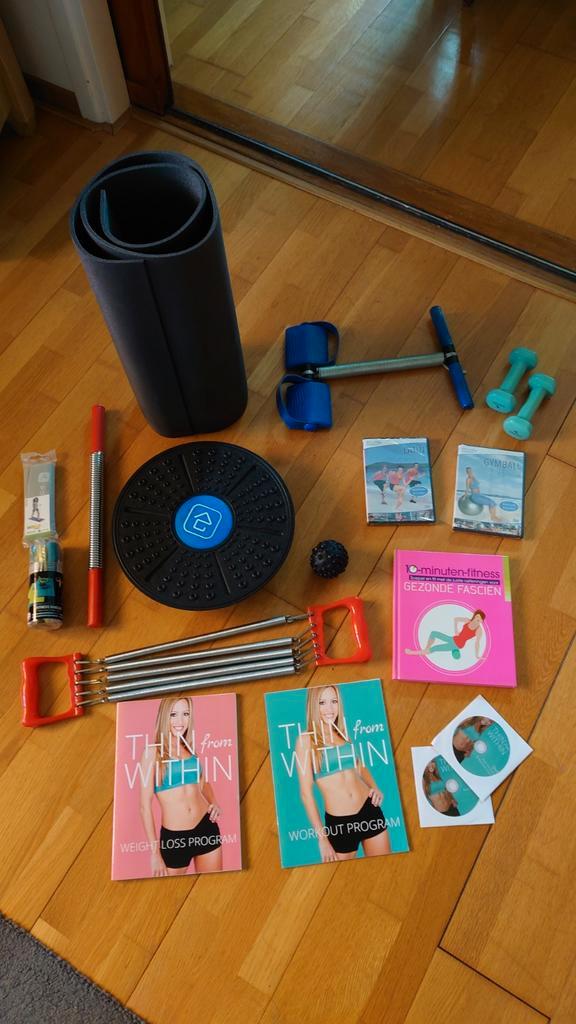 Fitness Set Compleet incl. Bal foto 2- Thuis Workout, Sport en Fitness, Fitnessmaterialen, Zo goed als nieuw, Fitnessmat, Armen