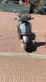 vespa sprint 2016, Fietsen en Brommers, Scooters | Vespa, Ophalen of Verzenden, Gebruikt, Benzine