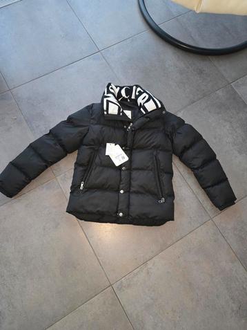 Moncler Winterjas Maat S beschikbaar voor biedingen