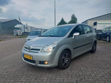 Toyota Verso 1.8 VVT-i ! 7-PERS + AUTOMAAT + JAAR APK ! beschikbaar voor biedingen