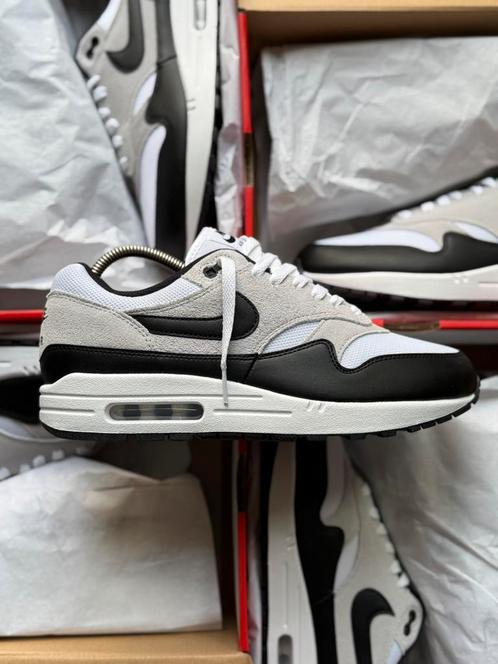 Nike Air Max 1 Black And White maat 46, Kleding | Heren, Schoenen, Nieuw, Sneakers of Gympen, Zwart, Ophalen of Verzenden