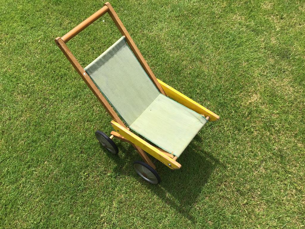 Ouderwets poppenwagentje, Ophalen of Verzenden