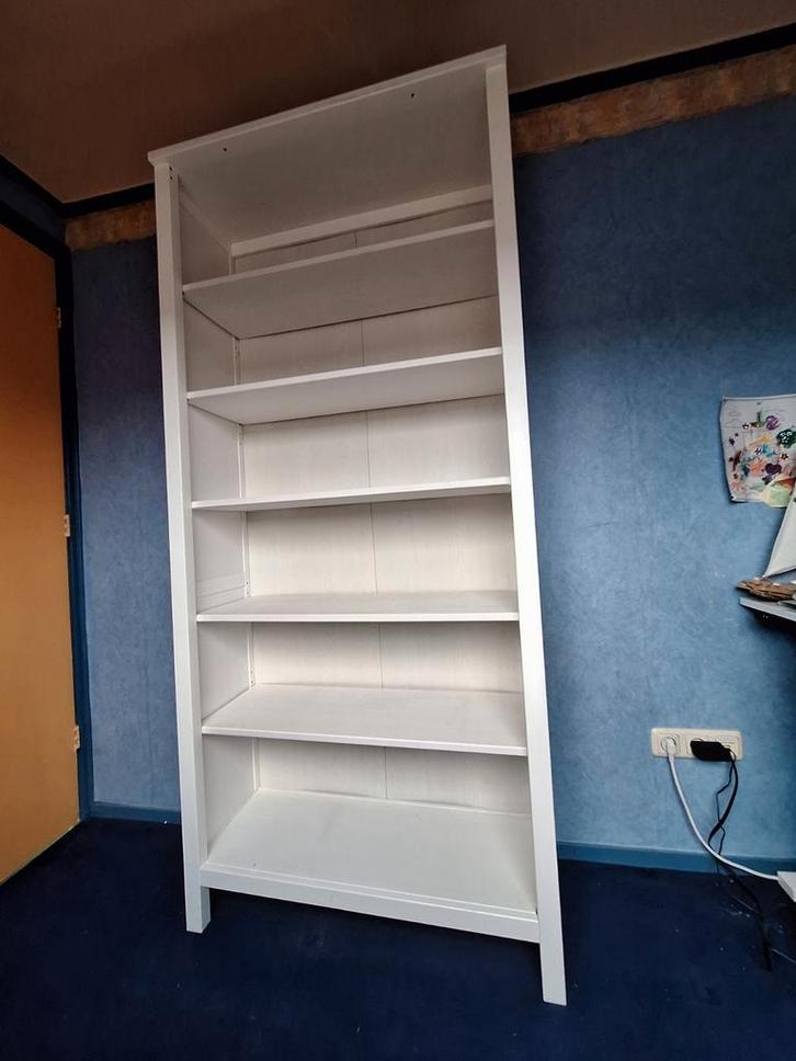 Ikea Hemnes Boekenkast (1 latje mist), Huis en Inrichting, Kasten | Boekenkasten, Gebruikt, 50 tot 100 cm, 150 tot 200 cm, 25 tot 50 cm