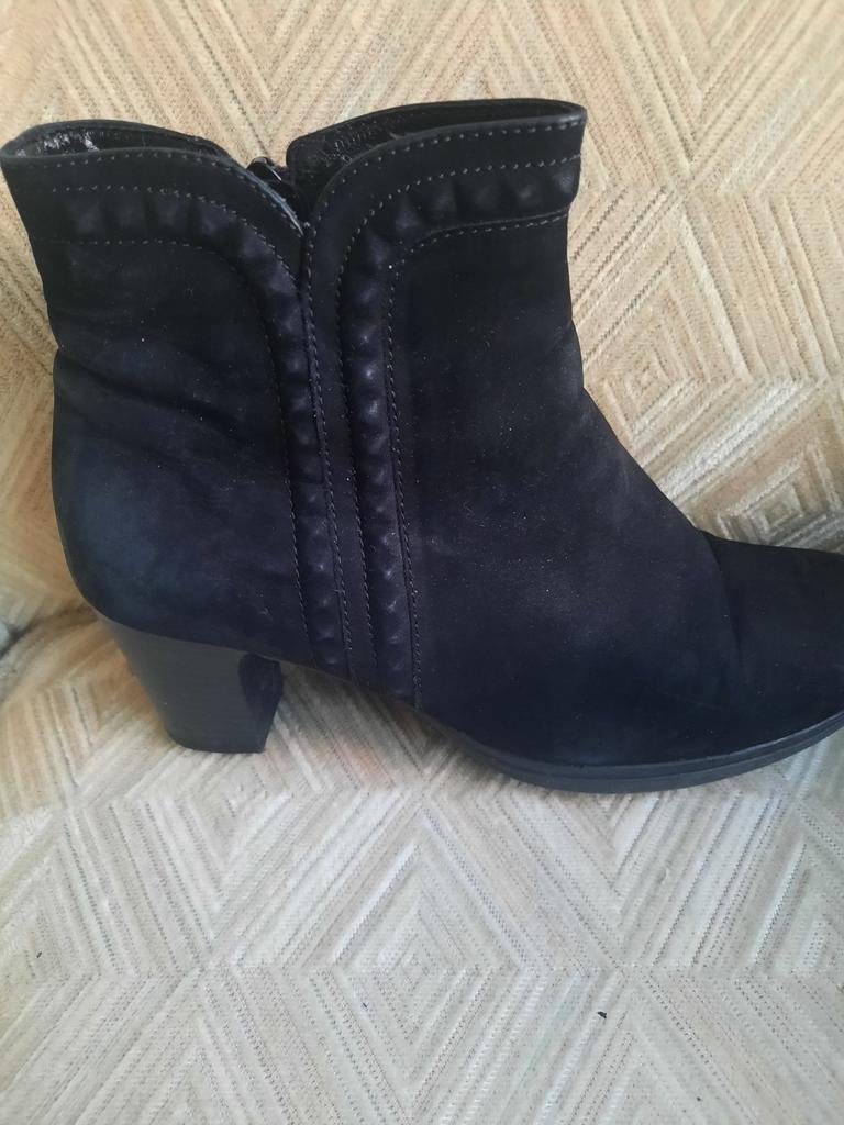 Gabor enkellaarsjes zwart suède maat 38, Kleding | Dames, Schoenen, Zwart, Lage of Enkellaarzen, Gabor, Ophalen of Verzenden