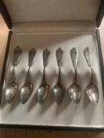 6 antieke zilveren lepeltjes in doos, Antiek en Kunst, Verzenden, Zilver