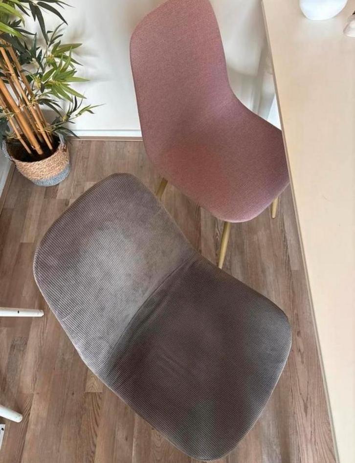 Grijze & Roze Eetkamerstoelen met Ribstof, Huis en Inrichting, Stoelen, Gebruikt, Twee, Stof, Grijs, Ophalen