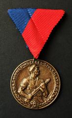 Lotje 2 Hongaarse Medailles Soviet CCCP Periode, Verzamelen, Overige gebieden, Ophalen of Verzenden, Landmacht, Lintje, Medaille of Wings