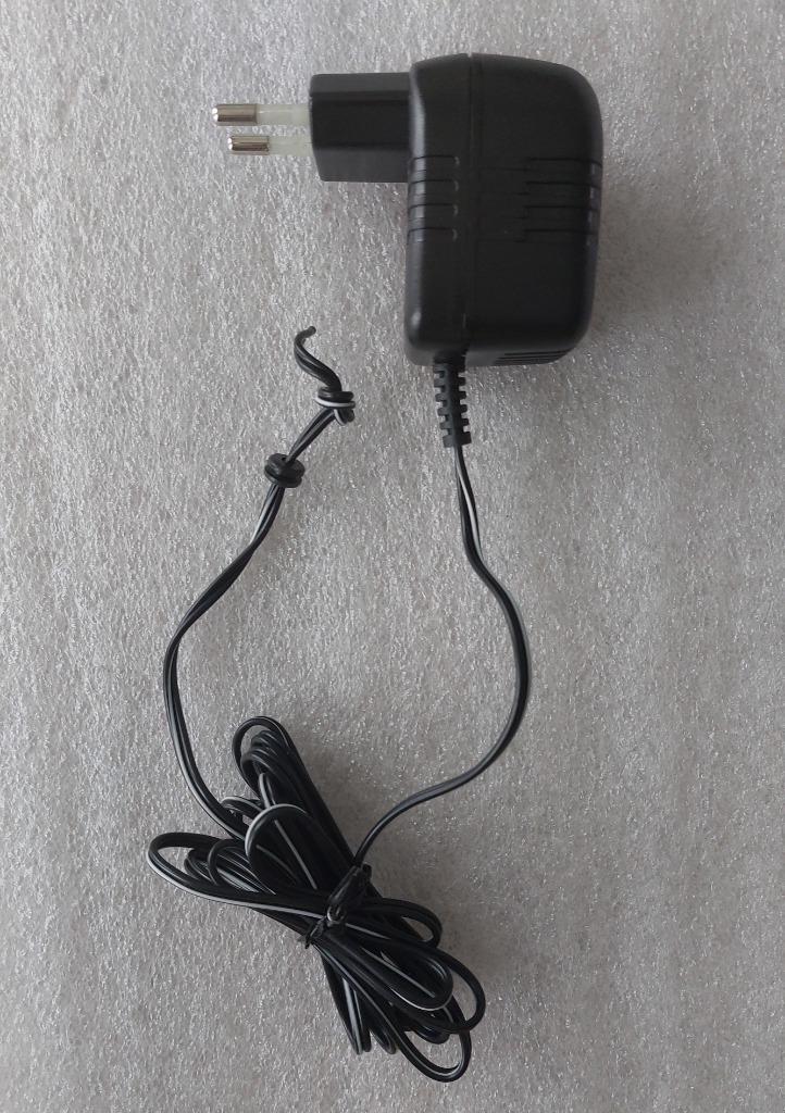 AC/DC Adapter / Oplader. Output: 6V-DC, 150 mA, 0.9 VA., Audio, Tv en Foto, Opladers, Zo goed als nieuw, Ophalen of Verzenden