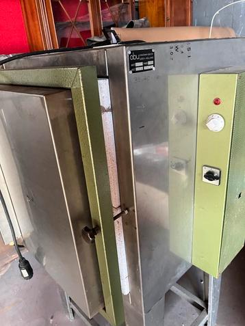 OBU Holland Poedercoating Oven beschikbaar voor biedingen