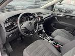 Volkswagen Touran 1.5 TSI Highline R-line 7-Persoons Alcanta, Auto's, 4 cilinders, 150 pk, 7 stoelen, Bedrijf