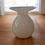 Titel: Vintage IKEA FYLLIG vaas – Wit Opaline Glas – Design, Verzenden, Wit, Minder dan 50 cm, Glas