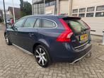 Volvo V60 2.4 D6 AWD Plug-In Hybrid Leer,Schuifdak,Xenon, Automaat, Blauw, Vierwielaandrijving, 210 min