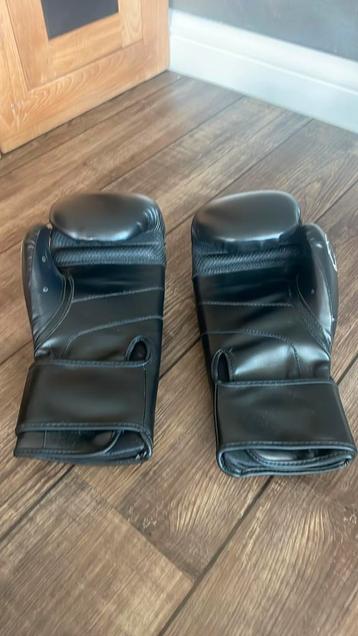 Bokshandschoenen 14 oz - Zo goed als nieuw! beschikbaar voor biedingen