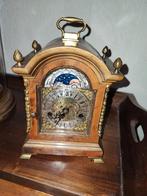 Wortelnoten tafel klok, Antiek en Kunst, Antiek | Klokken, Ophalen of Verzenden