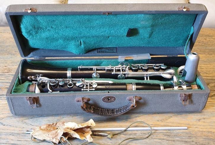 Duitse “Richard Müller Bremen” B-klarinet met Böhm systeem., Muziek en Instrumenten, Blaasinstrumenten | Klarinetten, Zo goed als nieuw