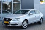 Volkswagen Passat 2.0 FSI Comfortline | Clima | Cruise | NAP, Voorwielaandrijving, Gebruikt, Zwart, 4 cilinders