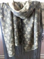 Louis Vuitton logo sjaal., Louis Vuitton, Ophalen of Verzenden, Zo goed als nieuw, Sjaal