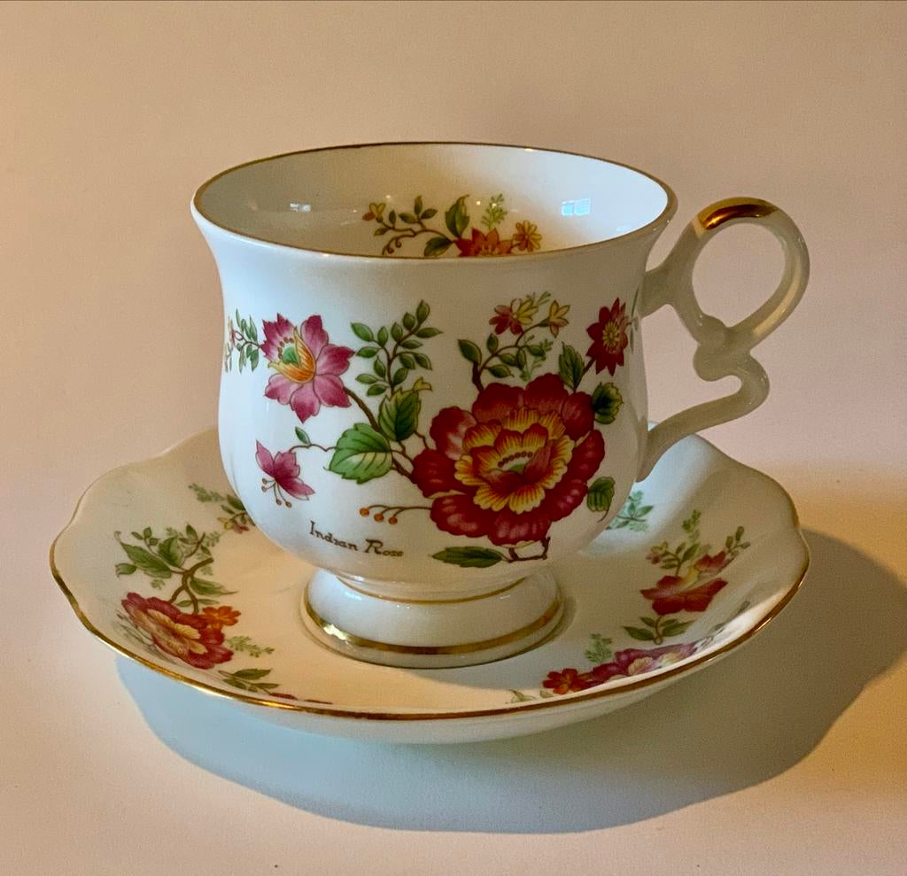 Royal Ascot Indian Rose Kop en Schotel, Ophalen of Verzenden, Zo goed als nieuw, Porselein, Kop en/of schotel