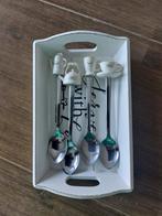 Riviera Maison set 4 lepeltjes en tray, Ophalen of Verzenden, Zo goed als nieuw, Rvs of Chroom