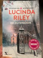 Lucinda Riley - De zilverboom, Lucinda Riley, Ophalen of Verzenden, Zo goed als nieuw, Nederland