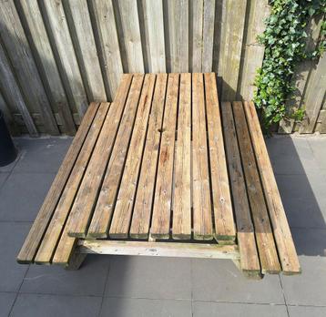 Talen picknicktafel